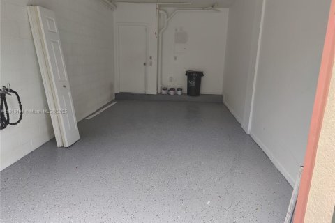 Condo in Miramar, Florida, 3 bedrooms  № 1788457 - photo 4