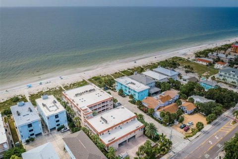 Condominio en venta en Indian Rocks Beach, Florida, 2 dormitorios, 131.46 m2 № 1670784 - foto 8