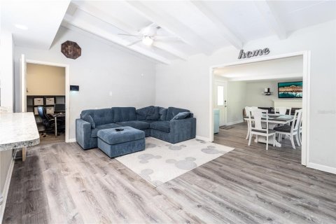 House in Jacksonville, Florida 4 bedrooms, 158.03 sq.m. № 1780733 - photo 14