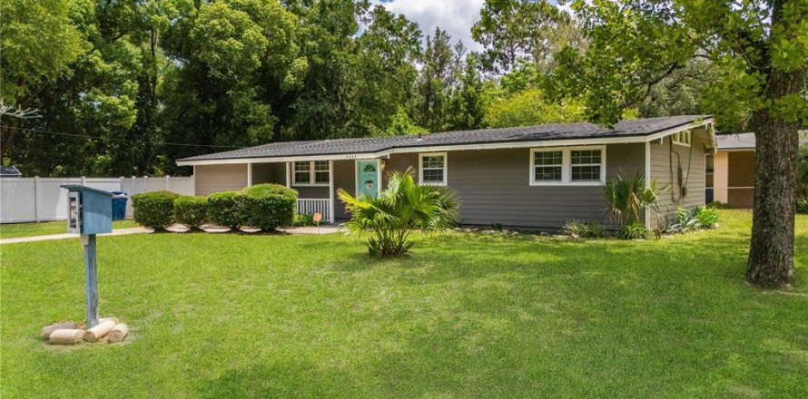 House in Jacksonville, Florida 4 bedrooms, 158.03 sq.m. № 1780733