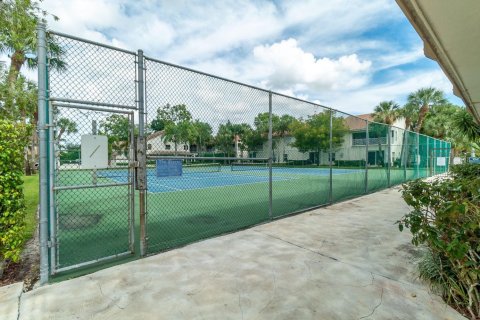 Condominio en alquiler en Wellington, Florida, 3 dormitorios, 131.09 m2 № 1155799 - foto 1