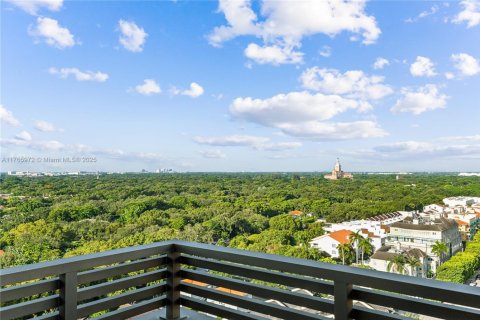 Condo in Coral Gables, Florida, 4 bedrooms  № 1693436 - photo 29