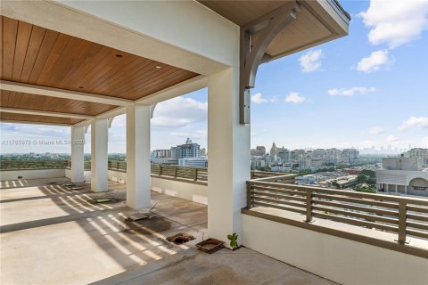 Condo in Coral Gables, Florida, 4 bedrooms  № 1693436 - photo 14