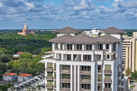 Condo in Coral Gables, Florida, 4 bedrooms  № 1693436 - photo 1