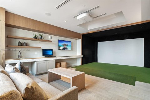 Condo in Coral Gables, Florida, 4 bedrooms  № 1693436 - photo 15