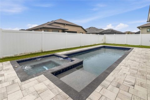 Villa ou maison à vendre à Sun City Center, Floride: 4 chambres, 247.12 m2 № 2398636 - photo 2
