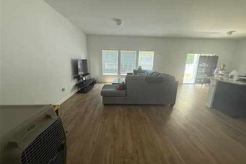 House in Jacksonville, Florida 4 bedrooms, 183.3 sq.m. № 2118366 - photo 11