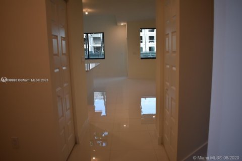 Купить кондоминиум в Дорал, Флорида 2 спальни, 121.89м2, № 1928118 - фото 10