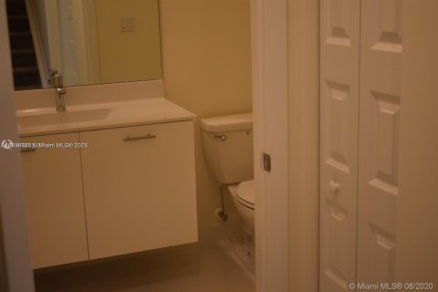 Купить кондоминиум в Дорал, Флорида 2 спальни, 121.89м2, № 1928118 - фото 11