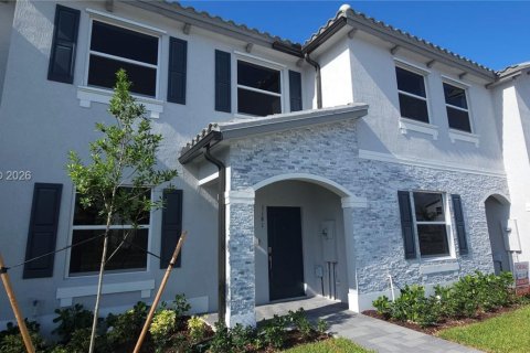 Townhouse in Florida City, Florida 3 bedrooms, 127.83 sq.m. № 2068197 - photo 3