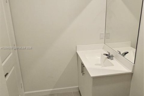 Townhouse in Florida City, Florida 3 bedrooms, 127.83 sq.m. № 2068197 - photo 29