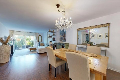 Купить кондоминиум в Норт-Майами-Бич, Флорида 1 спальня, 95.88м2, № 2168018 - фото 4