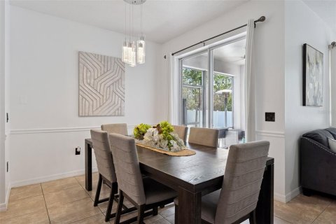 Casa en venta en Orlando, Florida, 4 dormitorios, 277.59 m2 № 2115247 - foto 10