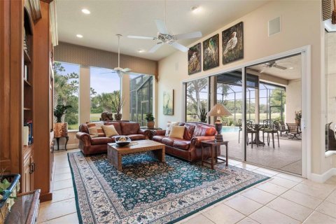 House in Palm Coast, Florida 4 bedrooms, 281.49 sq.m. № 1834621 - photo 11