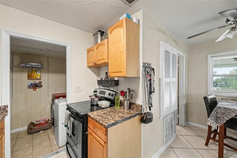 Villa ou maison à vendre à Clearwater, Floride: 3 chambres, 86.96 m2 № 2125120 - photo 10