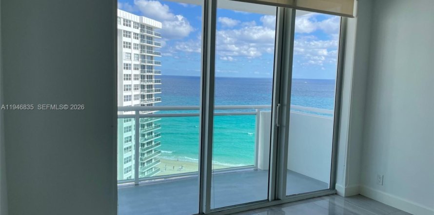 Condo in Hollywood, Florida, 1 bedroom  № 2003606