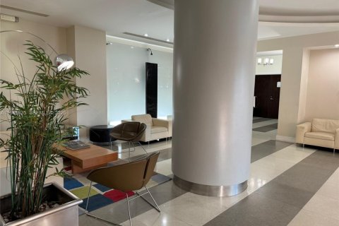 Condo in Hollywood, Florida, 1 bedroom  № 2003606 - photo 26