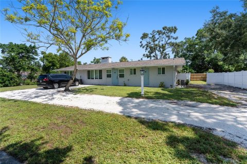 Commercial property in Sarasota, Florida 150.59 sq.m. № 1853379 - photo 21