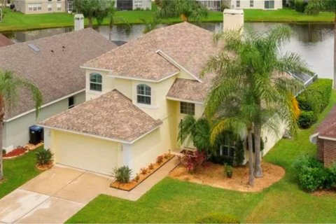 Casa en Orlando, Florida 4 dormitorios, 195.75 m2 № 2310913