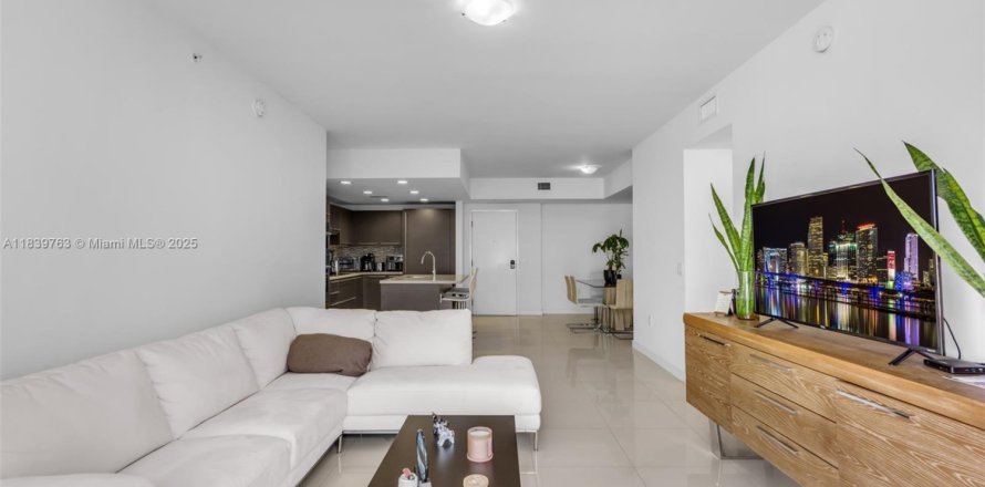 Appartement à Doral, Floride 2 chambres, 104.98 m2 № 1830626