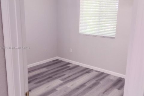 Townhouse in Miramar, Florida 2 bedrooms, 98.1 sq.m. № 1788817 - photo 14
