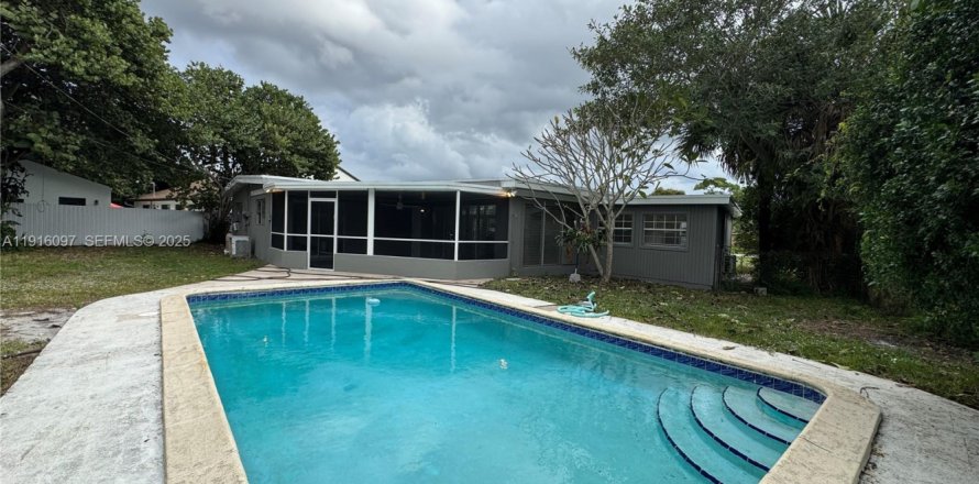 Villa ou maison à Fort Lauderdale, Floride 3 chambres, 176.79 m2 № 1987938