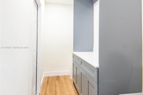 Casa en venta en Fort Lauderdale, Florida, 3 dormitorios, 176.79 m2 № 1987938 - foto 14