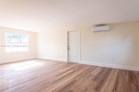 Casa en venta en Fort Lauderdale, Florida, 3 dormitorios, 176.79 m2 № 1987938 - foto 19