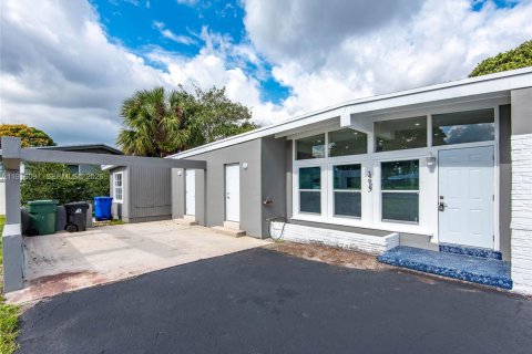 Casa en venta en Fort Lauderdale, Florida, 3 dormitorios, 176.79 m2 № 1987938 - foto 5