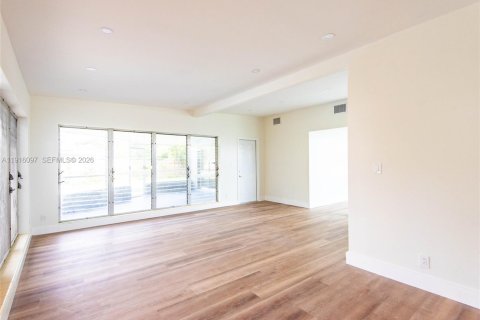 Casa en venta en Fort Lauderdale, Florida, 3 dormitorios, 176.79 m2 № 1987938 - foto 18