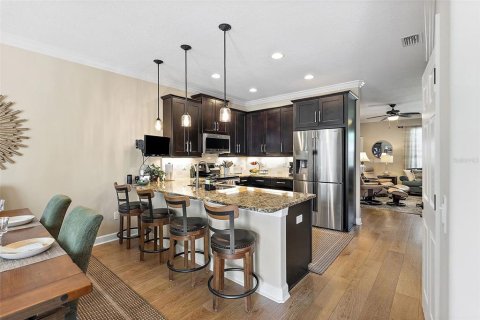 Townhouse in Saint Petersburg, Florida 4 bedrooms, 213.68 sq.m. № 1819177 - photo 9