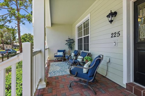 Townhouse in Saint Petersburg, Florida 4 bedrooms, 213.68 sq.m. № 1819177 - photo 2