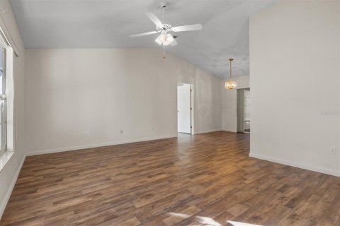 Villa ou maison à vendre à Sebring, Floride: 2 chambres, 133.69 m2 № 2142155 - photo 4