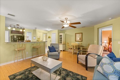 House in Leesburg, Florida 2 bedrooms, 116.5 sq.m. № 2111072 - photo 4