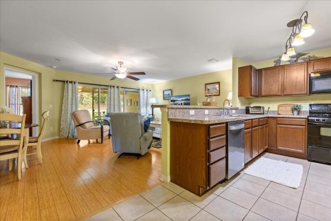 House in Leesburg, Florida 2 bedrooms, 116.5 sq.m. № 2111072 - photo 13