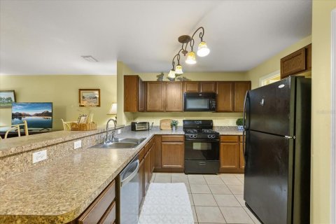 House in Leesburg, Florida 2 bedrooms, 116.5 sq.m. № 2111072 - photo 11