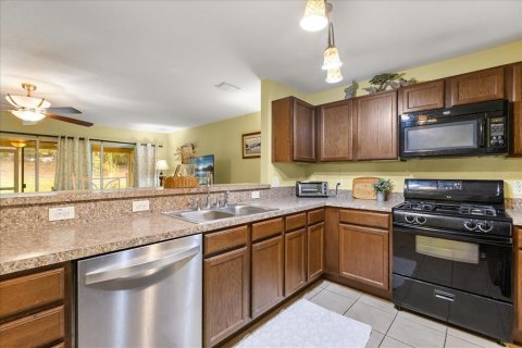House in Leesburg, Florida 2 bedrooms, 116.5 sq.m. № 2111072 - photo 12