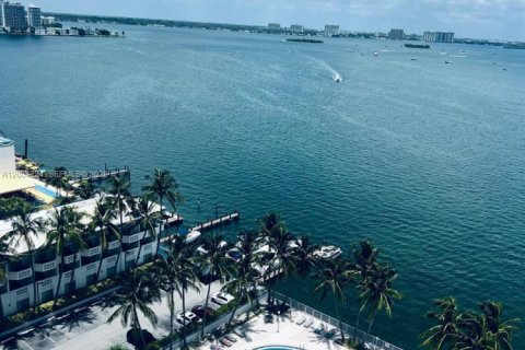 Condo in North Bay Village, Florida, 1 bedroom  № 2068563