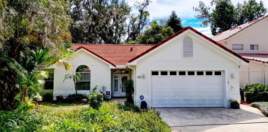 House in Winter Springs, Florida 2 bedrooms, 144.93 sq.m. № 2396532