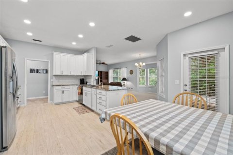 House in Winter Springs, Florida 2 bedrooms, 144.93 sq.m. № 2396532 - photo 28