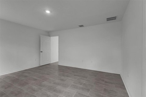 House in Palm Coast, Florida 4 bedrooms, 167.97 sq.m. № 2201212 - photo 30