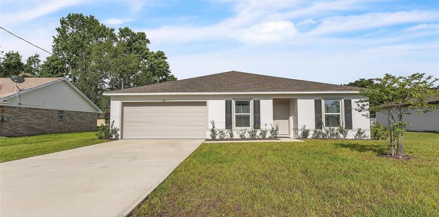 House in Palm Coast, Florida 4 bedrooms, 167.97 sq.m. № 2201212