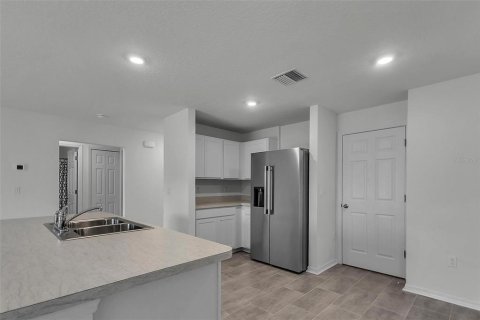 House in Palm Coast, Florida 4 bedrooms, 167.97 sq.m. № 2201212 - photo 9