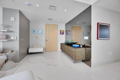 Condo in Sunny Isles Beach, Florida, 4 bedrooms  № 1998169 - photo 8