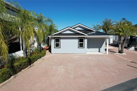 House in Davenport, Florida 2 bedrooms, 111.95 sq.m. № 2092796 - photo 4