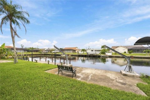 Villa ou maison à vendre à Port Charlotte, Floride: 3 chambres, 184.97 m2 № 2406401 - photo 20