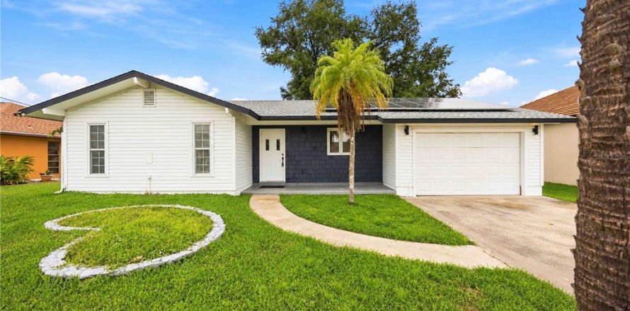 Villa ou maison à Port Charlotte, Floride 3 chambres, 184.97 m2 № 2406401