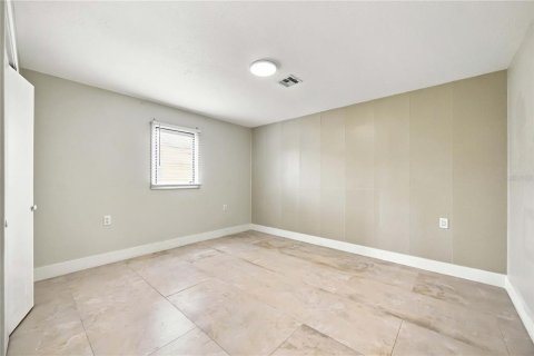 Villa ou maison à vendre à Port Charlotte, Floride: 3 chambres, 184.97 m2 № 2406401 - photo 12
