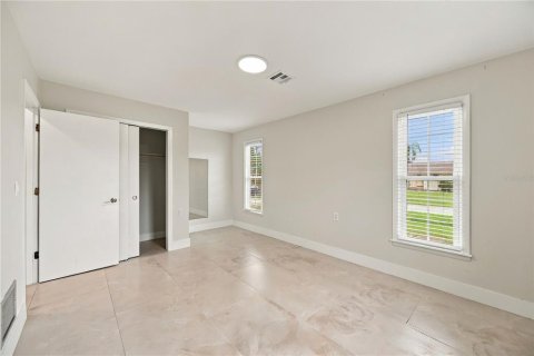 Villa ou maison à vendre à Port Charlotte, Floride: 3 chambres, 184.97 m2 № 2406401 - photo 11