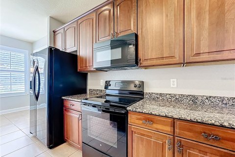 Townhouse in Davenport, Florida 3 bedrooms, 223.15 sq.m. № 1904116 - photo 15